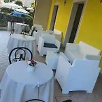 Dream Hotel