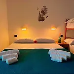 Dream Hotel 2*