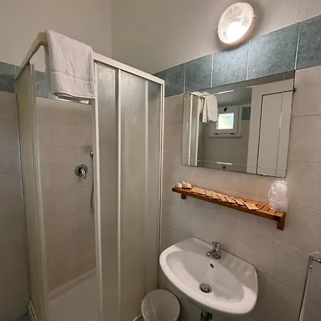Dream Hotel 2*