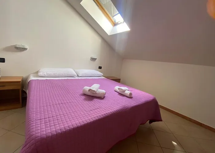Dream Hotel 2*